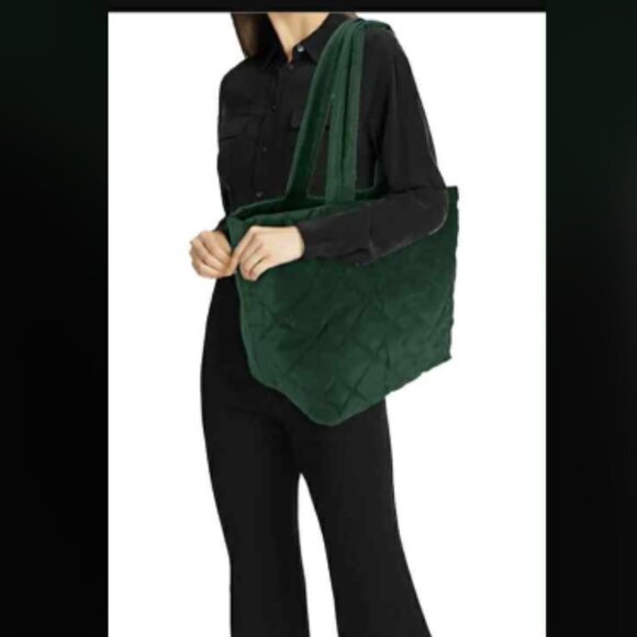 New w/tag Marc Jacobs Quilted Nylon Medium Tote Bag in Kombu Green M0016680 - Picture 4 of 4